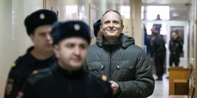 Foto: Dennis Christensen en el Tribunal Ferroviario de Oriol (enero de 2019)