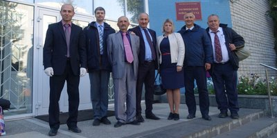 In the photo: believers together with a lawyer after the verdict in front of the building of the Zasviyazhsky District Court. Ulyanovsk. 8 October 2020