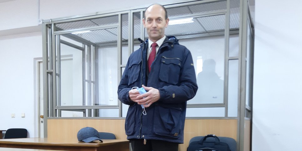 Auf dem Foto: Viktor Stashevskiy im Gerichtssaal