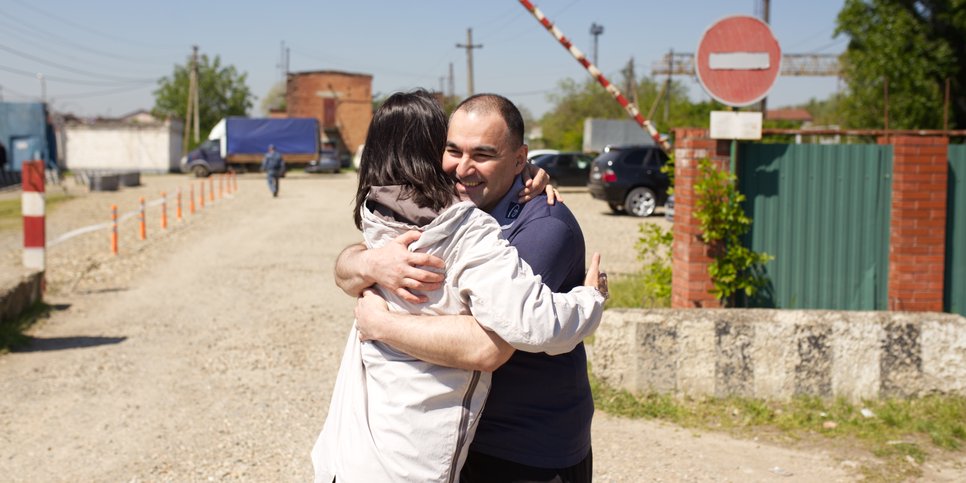 Инвер с сестрой. Апрель 2025 г.