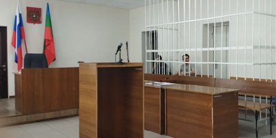 Vladimir Fomin in the cage at one of the hearings. 2024